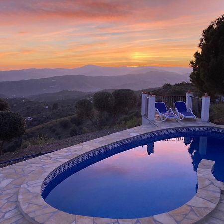 Casa Soleada Holiday Fully Private Villa Canillas de Aceituno ภายนอก รูปภาพ